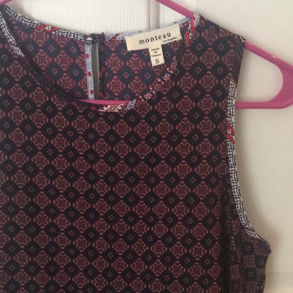 Patterned Tank Top - Picture 2 of 3